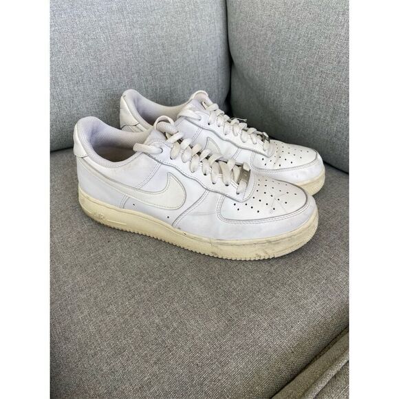 Nike Air Force 1 Low '07 White Sneakers Unisex Size 9 Athletic Shoes - Picture 2 of 8